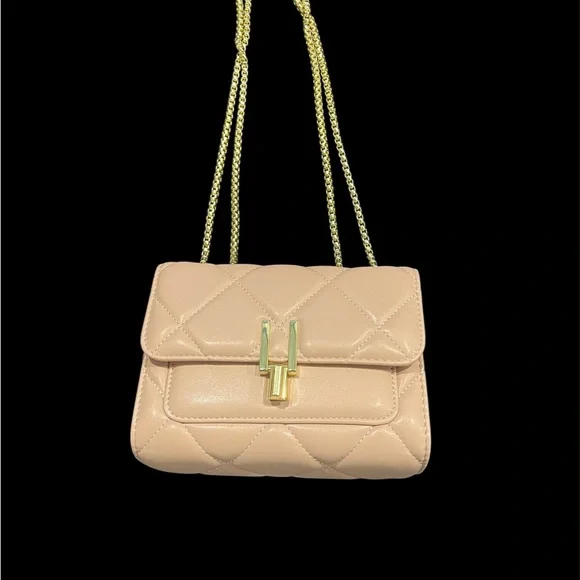 Elegant Pink Quilted Crossbody Bag with Gold Chain - Picture 8 of 8